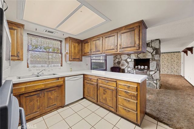 2116 Gratton, Riverside, CA 92504