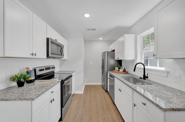 2512 Bennett Yard Road A, B, C, North Charleston, SC 29405