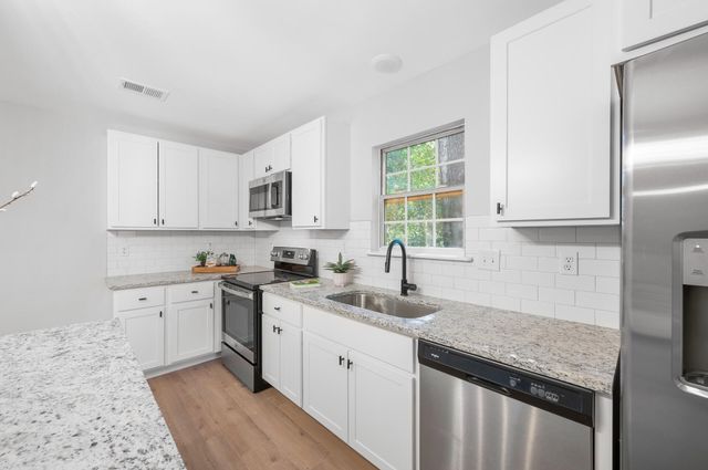 2512 Bennett Yard Road A, B, C, North Charleston, SC 29405