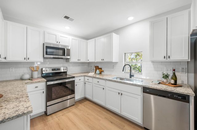 2512 Bennett Yard Road A, B, C, North Charleston, SC 29405