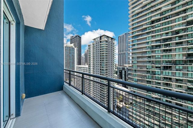 60 SW 13th St 2420, Miami, FL 33130