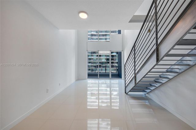 60 SW 13th St 2420, Miami, FL 33130