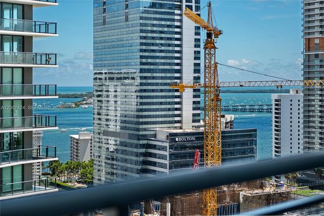 60 SW 13th St 2420, Miami, FL 33130