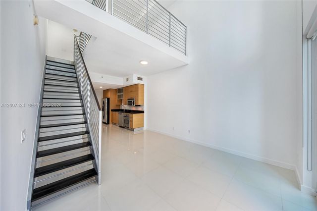 60 SW 13th St 2420, Miami, FL 33130