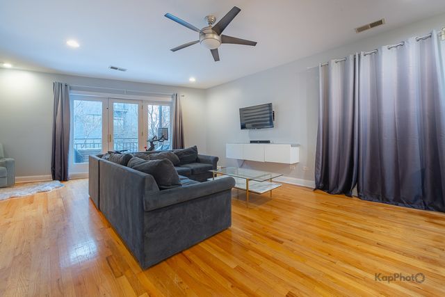 31 E 26th Street 3, Chicago, IL 60616