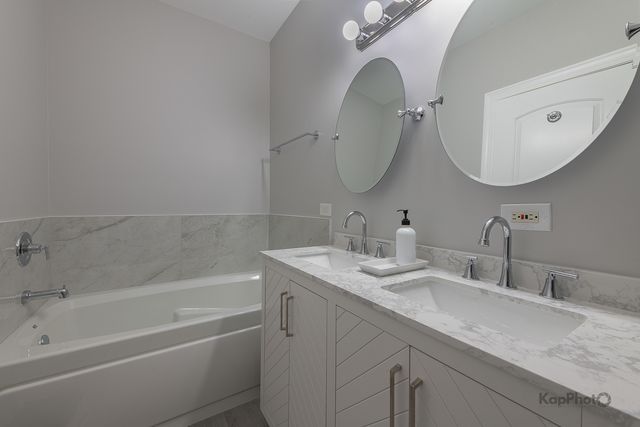 31 E 26th Street 3, Chicago, IL 60616