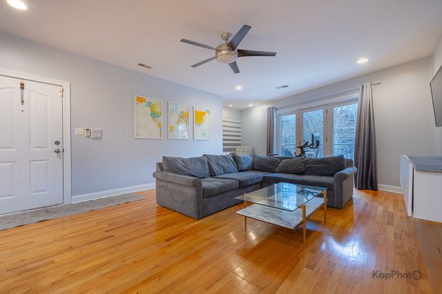 31 E 26th Street 3, Chicago, IL 60616