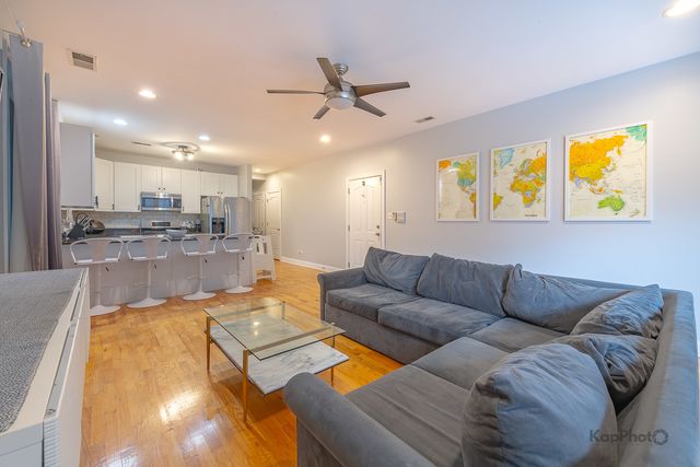 31 E 26th Street 3, Chicago, IL 60616