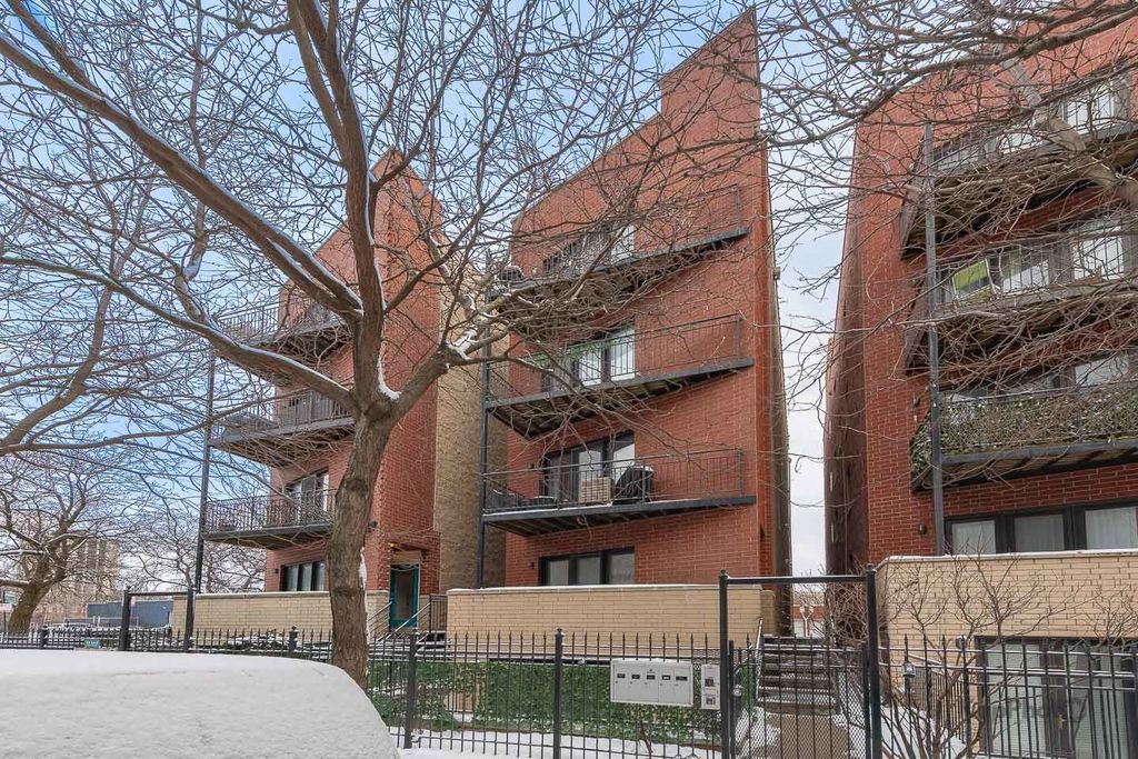 31 E 26th Street 3, Chicago, IL 60616