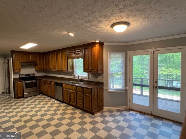 4811 SE West Lake Drive, Conyers, GA 30094