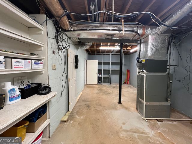 4811 SE West Lake Drive, Conyers, GA 30094