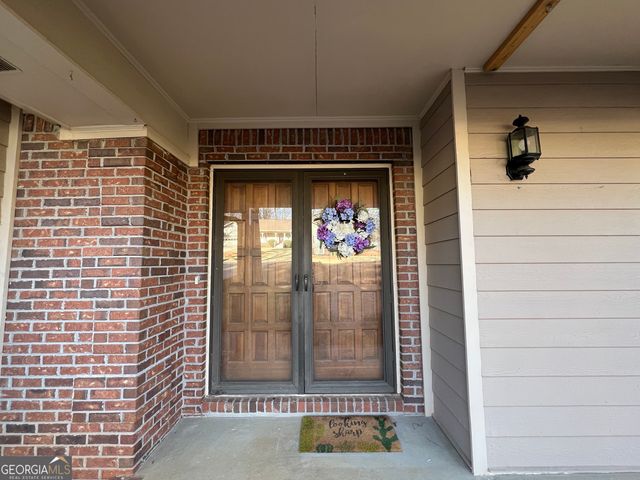 4811 SE West Lake Drive, Conyers, GA 30094