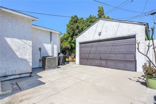 5017 W 123rd PL, Hawthorne, CA 90250