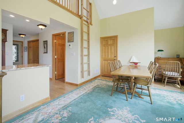 14 Bonnie Drive, Farmington, CT 06032