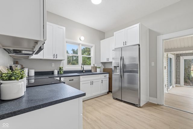 113 E Broadway Street, Alexandria, IN 46001