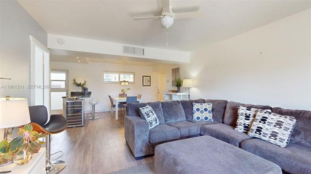 2076 S Ocean Dr 211, Hallandale Beach, FL 33009