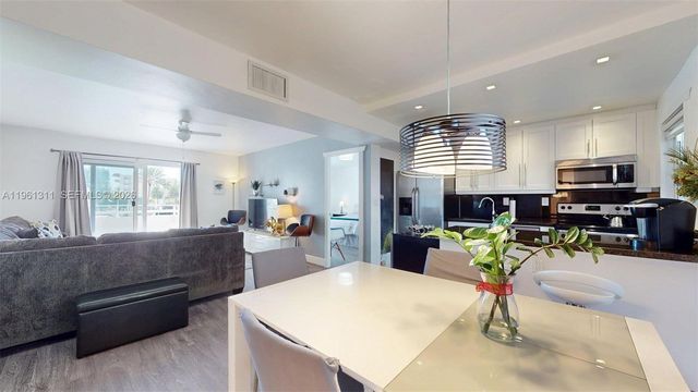 2076 S Ocean Dr 211, Hallandale Beach, FL 33009