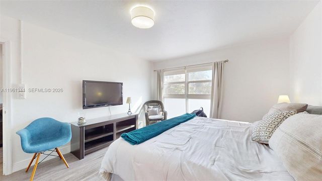 2076 S Ocean Dr 211, Hallandale Beach, FL 33009