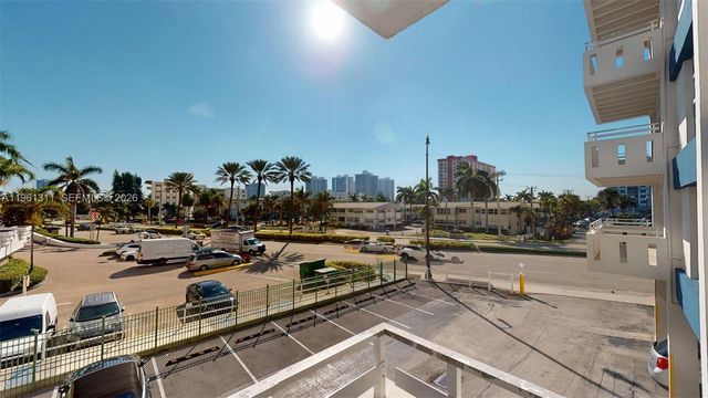 2076 S Ocean Dr 211, Hallandale Beach, FL 33009