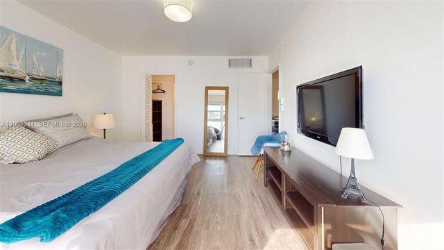 2076 S Ocean Dr 211, Hallandale Beach, FL 33009