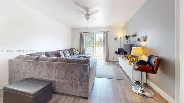 2076 S Ocean Dr 211, Hallandale Beach, FL 33009