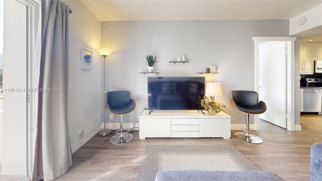 2076 S Ocean Dr 211, Hallandale Beach, FL 33009