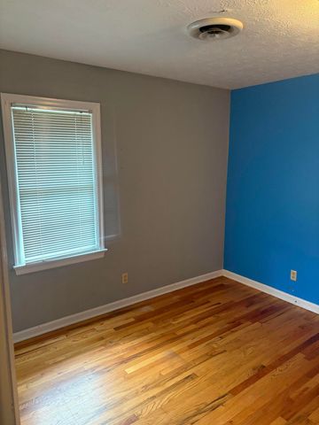 165 Colonial Drive, Paducah, KY 42001