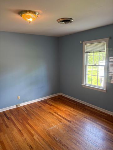 165 Colonial Drive, Paducah, KY 42001