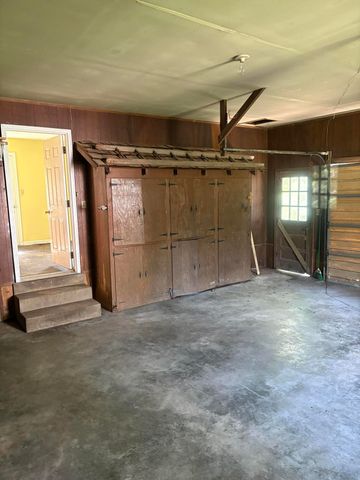 165 Colonial Drive, Paducah, KY 42001