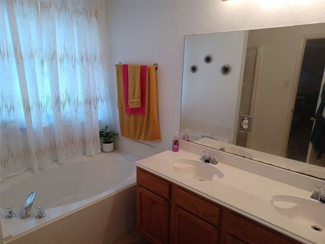 2808 Goldfinch Drive, Mesquite, TX 75181