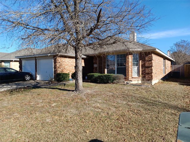 2808 Goldfinch Drive, Mesquite, TX 75181