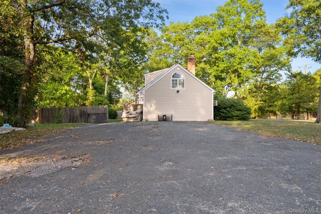 33 Echo Avenue, Miller Place, NY 11764