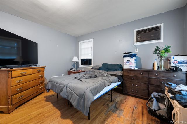 33 Echo Avenue, Miller Place, NY 11764