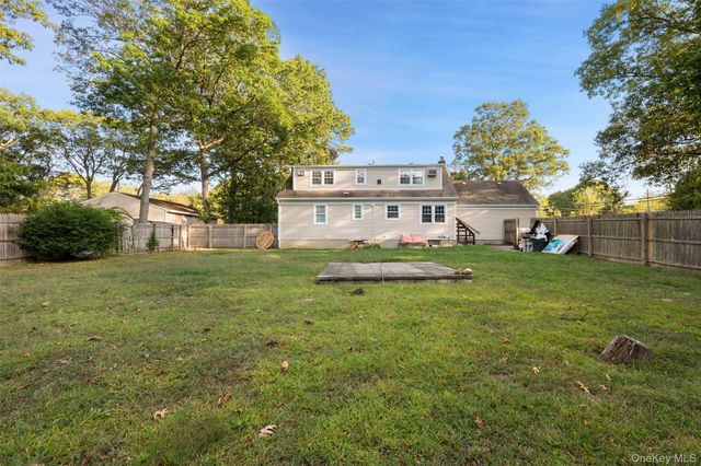 33 Echo Avenue, Miller Place, NY 11764
