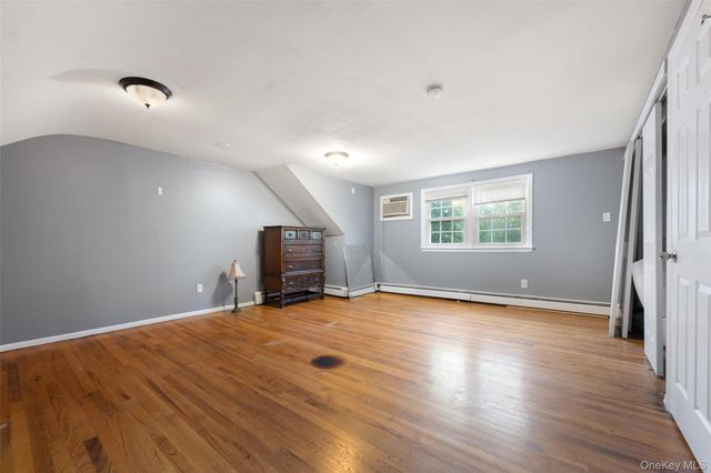 33 Echo Avenue, Miller Place, NY 11764