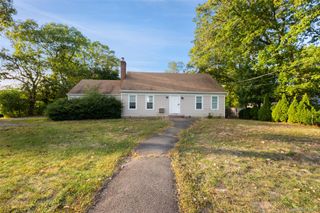 33 Echo Avenue, Miller Place, NY 11764
