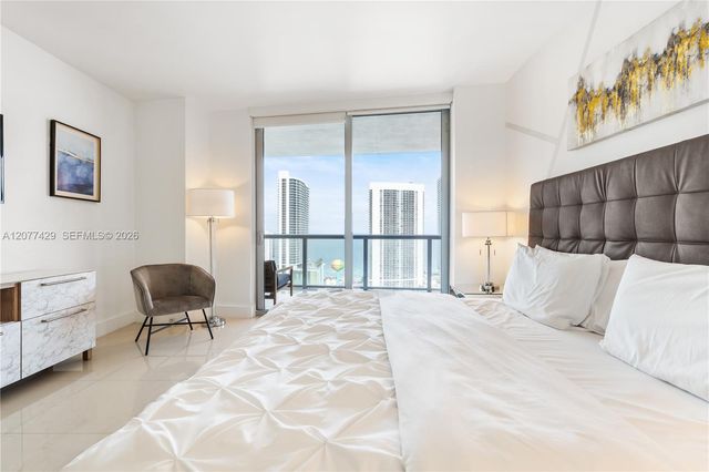 2600 E Hallandale Beach Boulevard T2802, Hallandale Beach, FL 33009