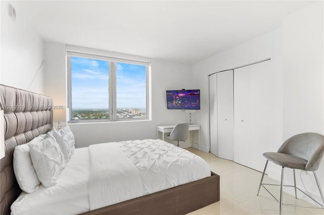 2600 E Hallandale Beach Boulevard T2802, Hallandale Beach, FL 33009