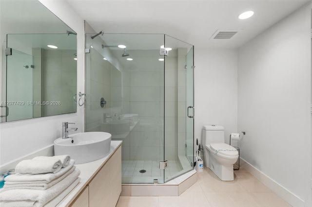 2600 E Hallandale Beach Boulevard T2802, Hallandale Beach, FL 33009