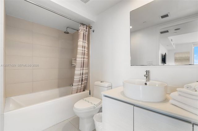 2600 E Hallandale Beach Boulevard T2802, Hallandale Beach, FL 33009