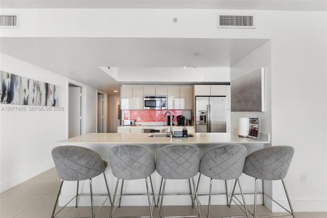 2600 E Hallandale Beach Boulevard T2802, Hallandale Beach, FL 33009