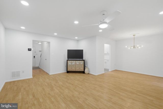 9664 MASTERWORKS DR, Vienna, VA 22181
