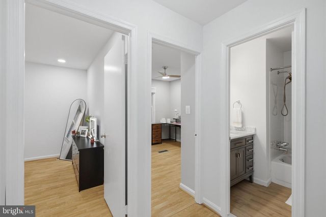 9664 MASTERWORKS DR, Vienna, VA 22181