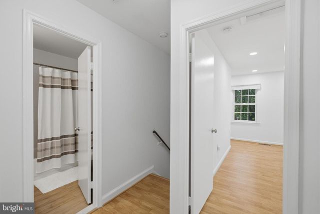 9664 MASTERWORKS DR, Vienna, VA 22181