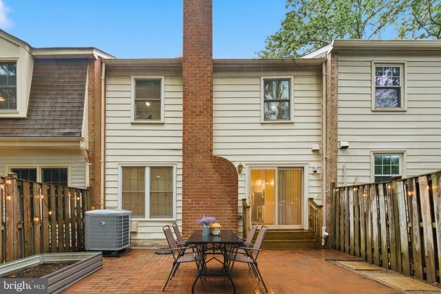 9664 MASTERWORKS DR, Vienna, VA 22181