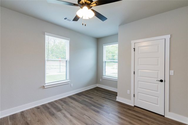 2107 N Chanae Street, Siloam Springs, AR 72761