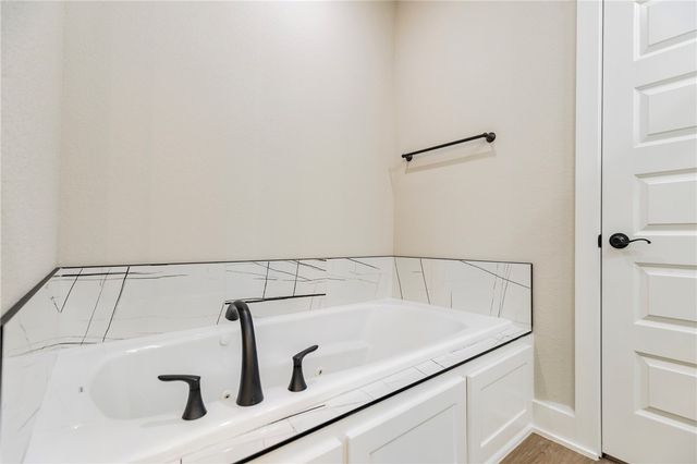 2107 N Chanae Street, Siloam Springs, AR 72761