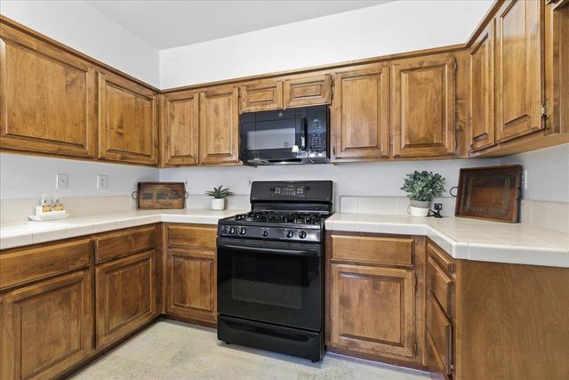 7920 Kelvedon Way, Sacramento, CA 95829