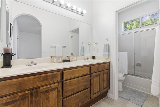 7920 Kelvedon Way, Sacramento, CA 95829