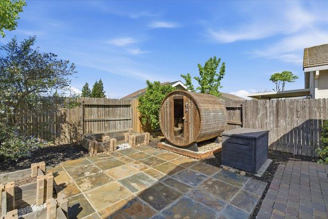 7920 Kelvedon Way, Sacramento, CA 95829